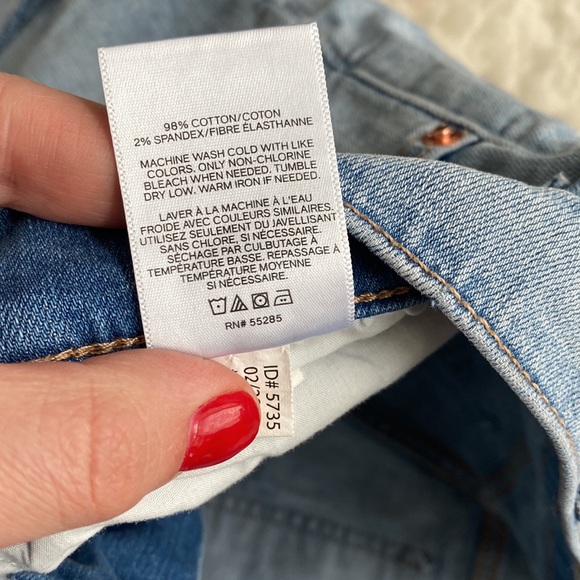 Express original MIDI mid rise sz 6 distressed womens shorts. Express shorts - Picture 5 of 10